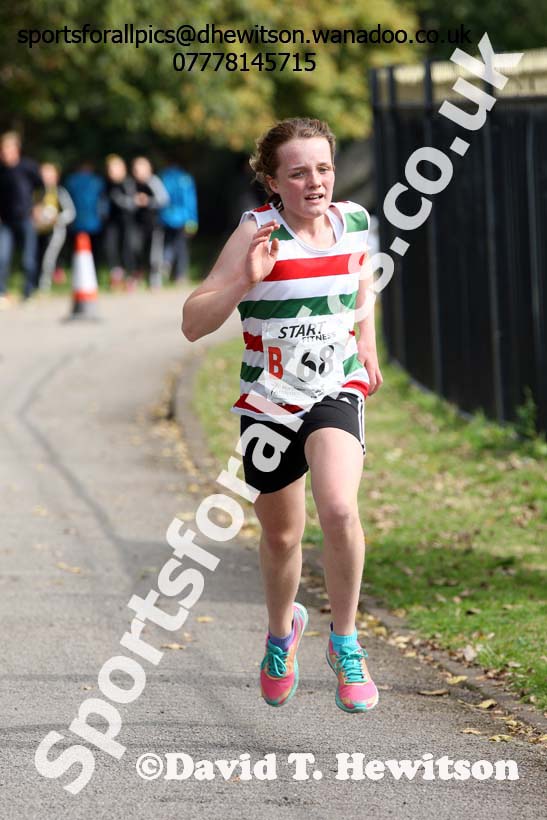Girls under-13s, Northern Road Relays, Blackpool. Photo: David T. Hewitson/Sports for All Pics